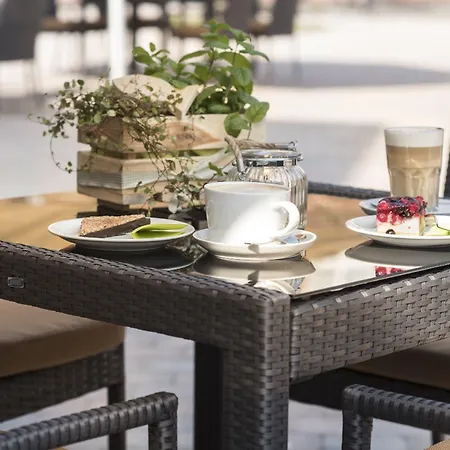 Alexianer Am Wasserturm 3*