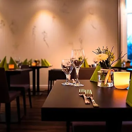 Hotel Alexianer Am Wasserturm 3*