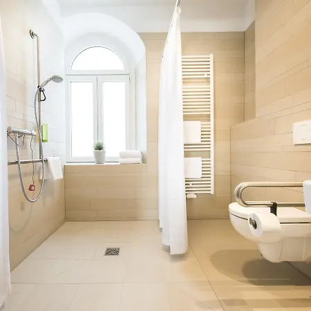 Alexianer Am Wasserturm Szálloda 3*